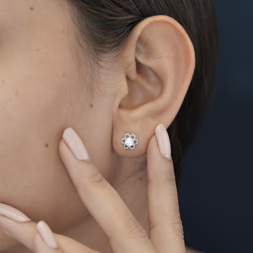925 sterling silver flower stud earrings for women India