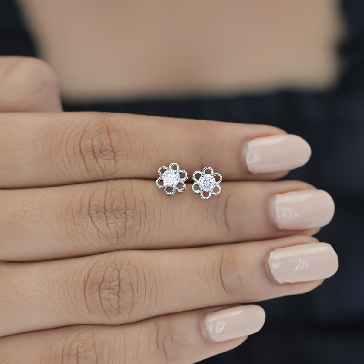 925 sterling silver flower stud earrings for women India