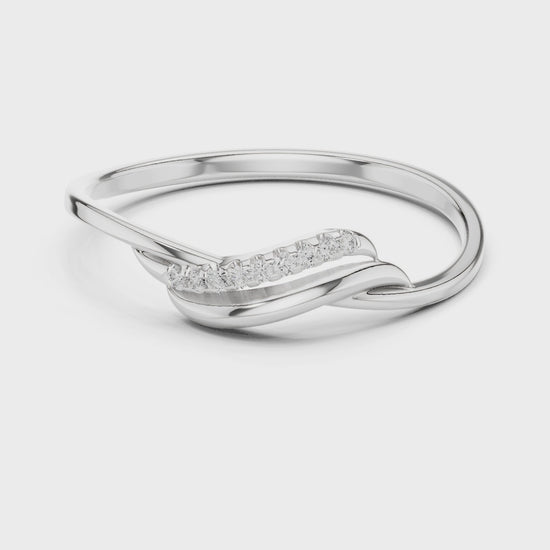 wave design diamond ring with twisted band