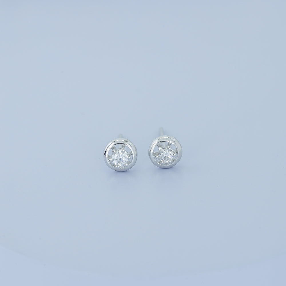 Round halo stud earrings with six claw raised centre and circular border